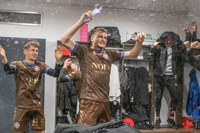 乏硬实力替 乏硬实力替